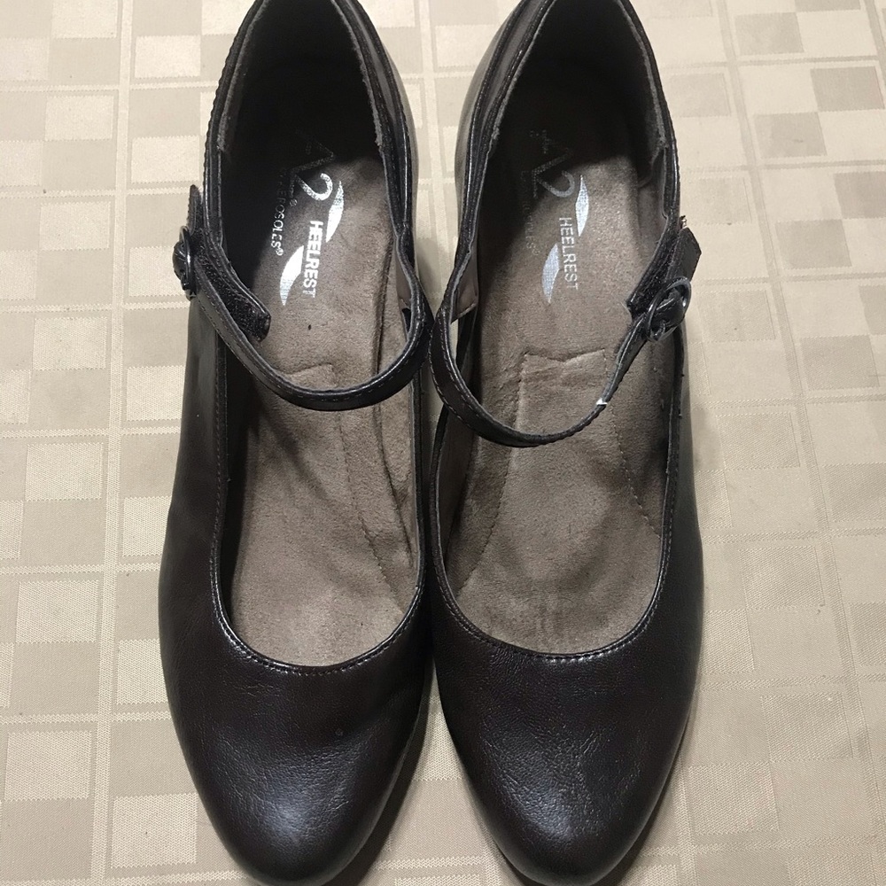 A2‎ Aerosoles Brown 2.5” Cone Heel Adjustable Strap